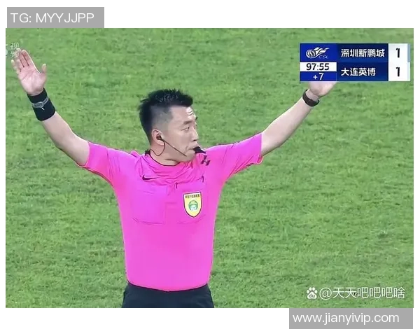 意甲考虑引入视频助理裁判系统主帅每场可挑战两次判罚